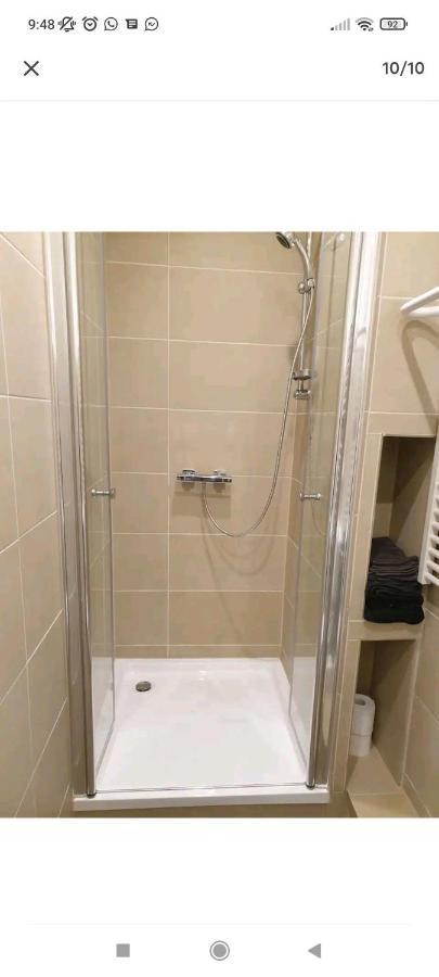 Schoenes Und Offenes Appartement Jüchen Zewnętrze zdjęcie